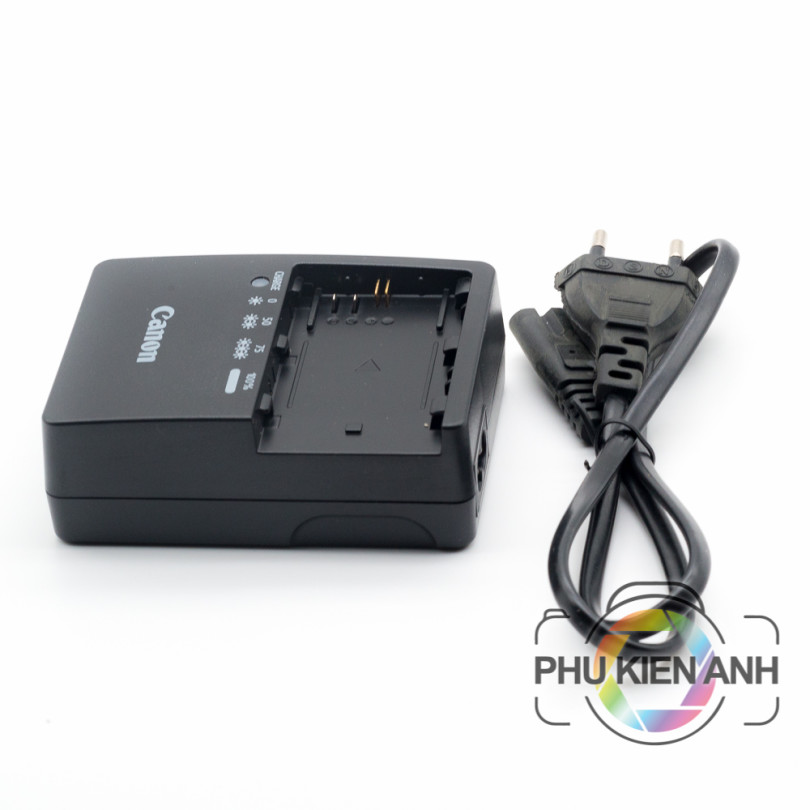 sac canon cho pin lp e8 (1)