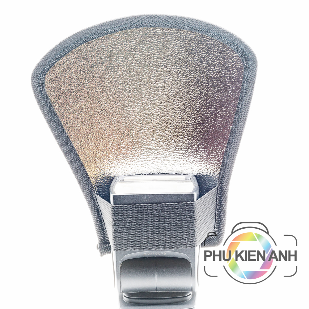 tay-gau-tan-sang-hai-mat-cho-flash-roi-4