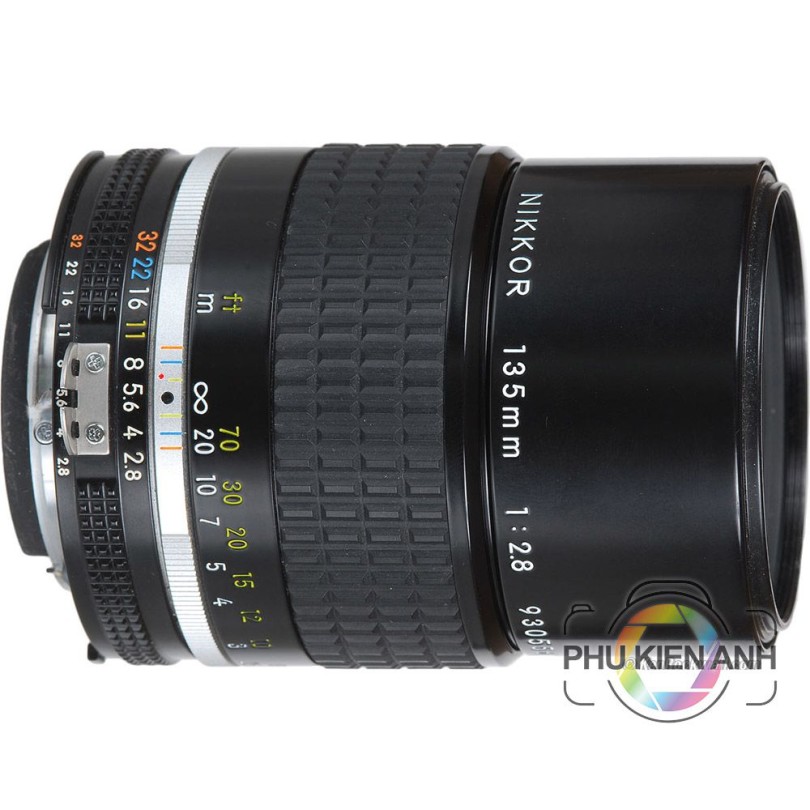 ニコン 135mm F/2.8 Ai Manual Focus #189083 nikon-135-2.8-ai-810x810.jpg